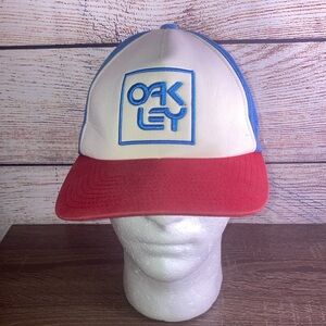 Pre Owned Oakley RETRO foam TRUCKER Snapback Cap Hat Red White and BLUE
